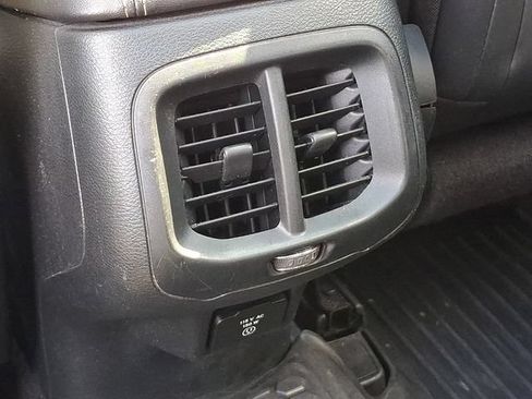 Used 2016 Jeep Cherokee Limited AWD/4WD image 20