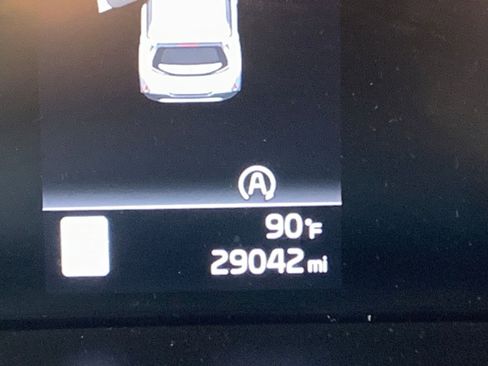 Used 2025 Kia Soul LX w/ LX Technology Package image 9