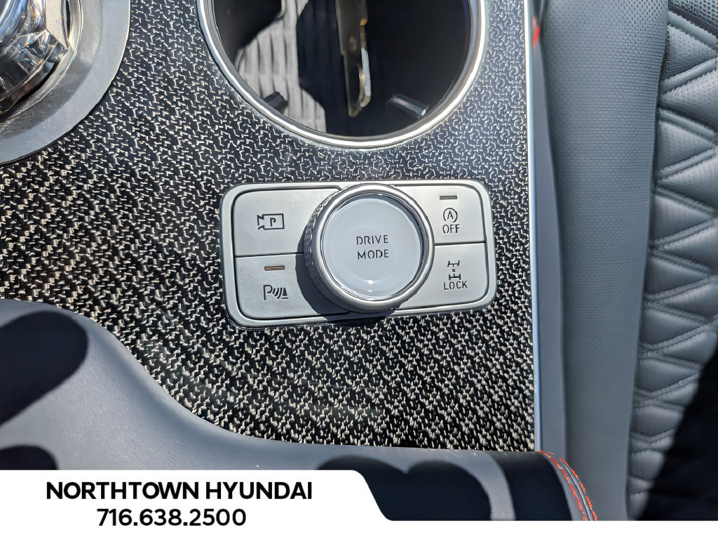 Used 2025 Genesis GV80 3.5T e-SC AWD/4WD image 23
