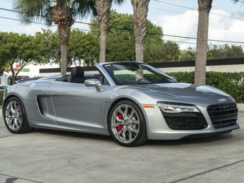 Used 2015 Audi R8 V10 image 11