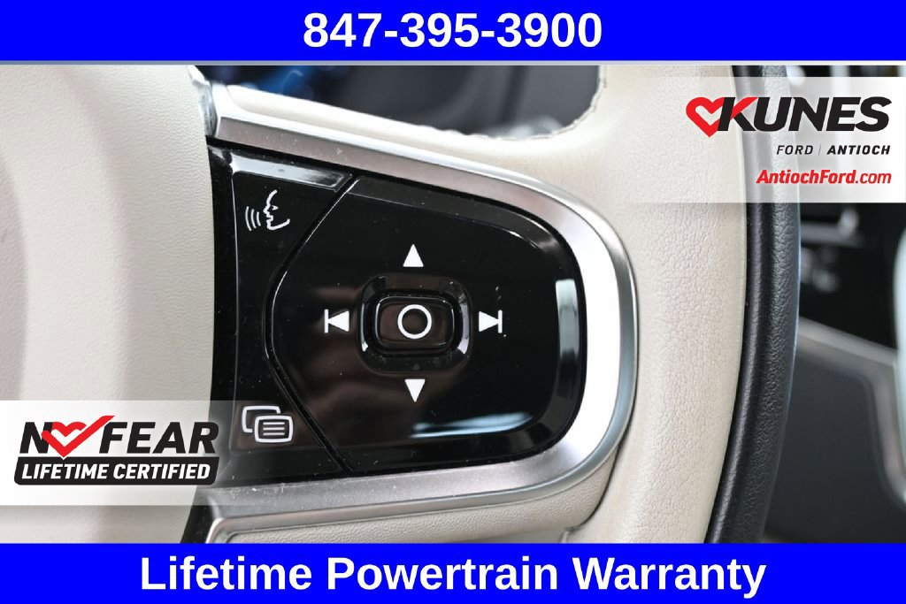 Used 2023 Volvo XC90 B6 Plus AWD/4WD image 34