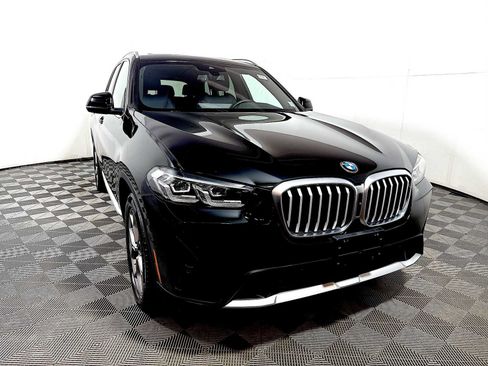 Used 2024 BMW X3 xDrive30i w/ Premium Package w/ZPA AWD/4WD image 2