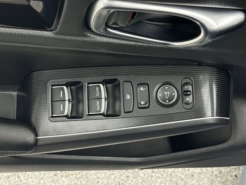 Used 2022 Honda Civic Touring image 17