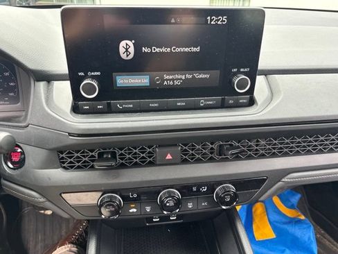 Used 2025 Honda Accord LX image 16