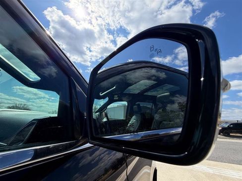 Used 2019 Ford Expedition Max Limited image 6