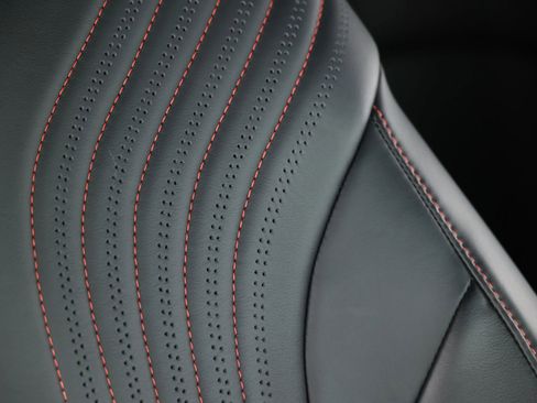 Used 2018 Aston Martin DB11 Coupe image 68