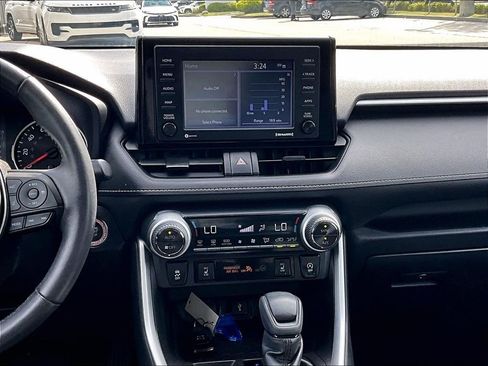 Used 2022 Toyota RAV4 XLE w/ Convenience Package AWD/4WD image 18