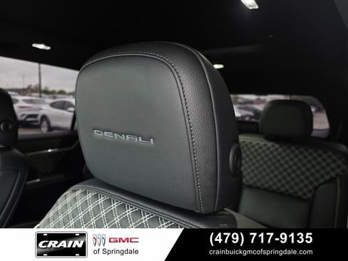 Used 2024 GMC Acadia Denali w/ Super Cruise Package FWD image 21
