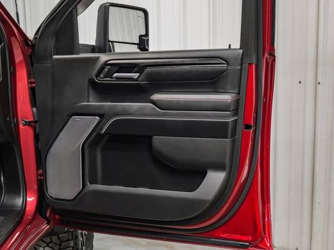 Used 2025 GMC Sierra 2500 AT4X AWD/4WD image 37