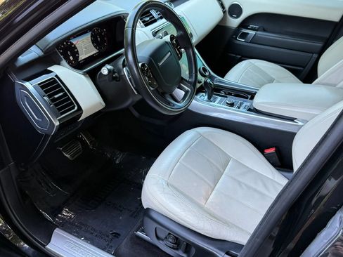 Used 2019 Land Rover Range Rover Sport Supercharged AWD/4WD image 14