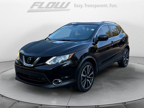 Used 2017 Nissan Rogue Sport SL w/ SL Premium Package AWD/4WD image 4