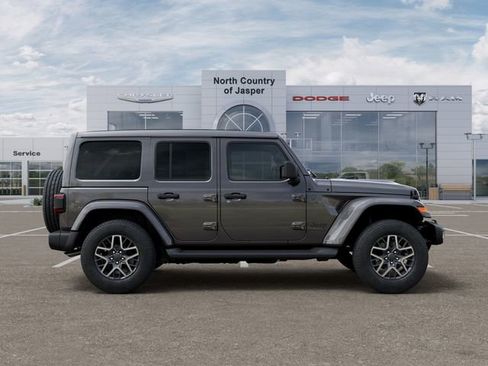 New 2026 Jeep Wrangler Unlimited Sahara AWD/4WD image 22