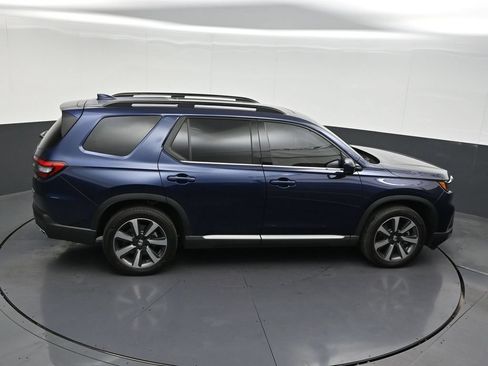Used 2025 Honda Pilot Touring image 21