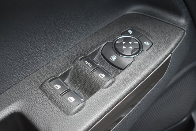 Used 2020 Ford EcoSport SE w/ SE Convenience Package FWD image 19