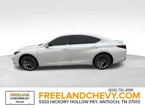 Used 2024 Lexus ES 300h Ultra Luxury image 6