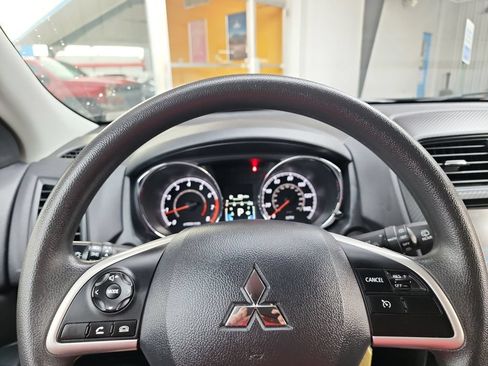 Used 2025 Mitsubishi Outlander Sport ES AWD/4WD image 22