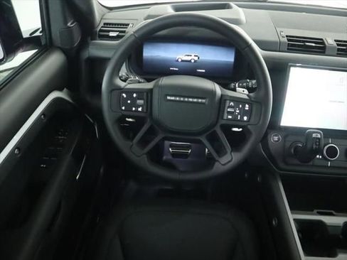 New 2026 Land Rover Defender 130 V8 AWD/4WD image 11