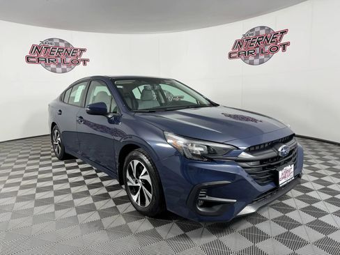 Used 2024 Subaru Legacy Premium image 9
