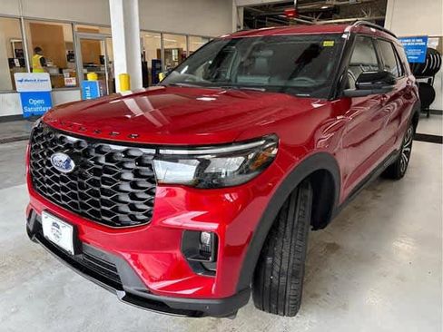 New 2025 Ford Explorer ST-Line image 3