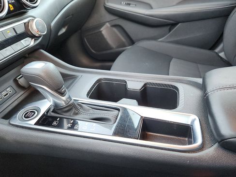 Used 2024 Nissan Sentra SV image 20