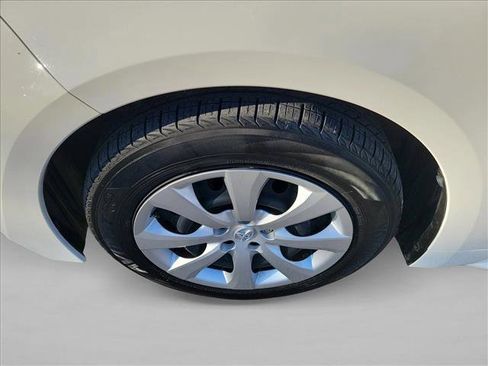 Used 2024 Toyota Corolla LE image 9