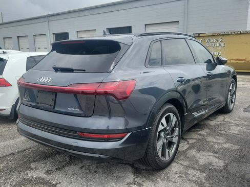 Used 2021 Audi e-tron Premium w/ Convenience Plus Package image 7
