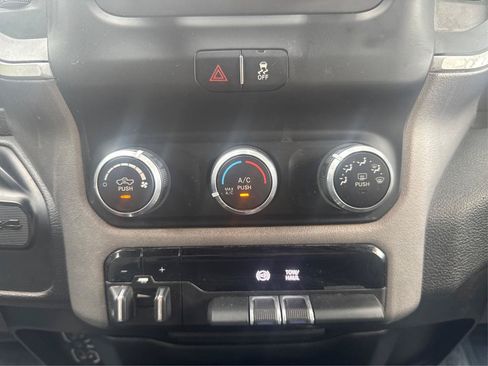 Used 2021 RAM 2500 Big Horn AWD/4WD image 15