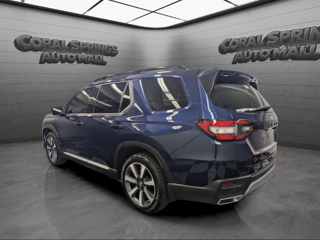 Certified 2024 Honda Pilot Touring image 5
