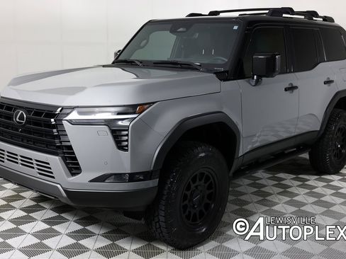 Used 2025 Lexus GX 550 image 10