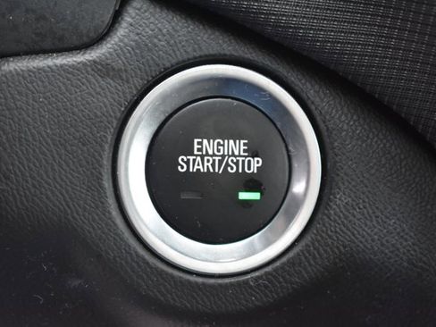 Used 2023 Chevrolet Equinox RS image 29