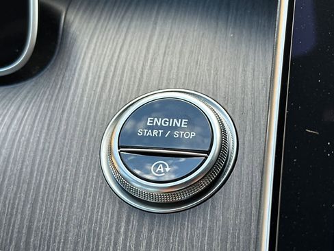 New 2025 Mercedes-Benz C 300 4MATIC Sedan image 20