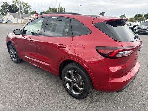 Used 2024 Ford Escape ST-Line AWD/4WD image 6