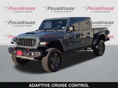 Used 2025 Jeep Gladiator Mojave w/ Convenience Group image 9
