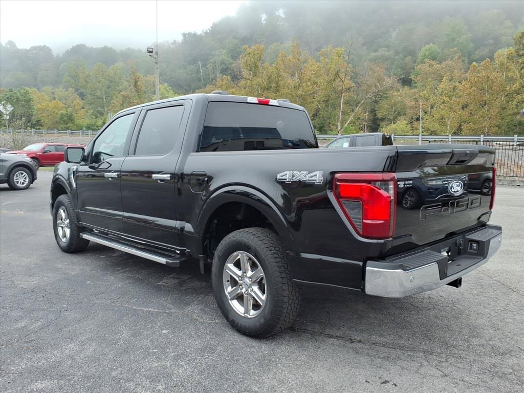 Used 2025 Ford F150 XLT w/ Equipment Group 301A Standard AWD/4WD image 3