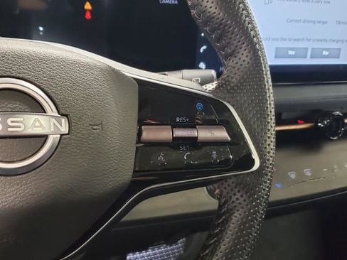 Used 2024 Nissan Ariya AWD image 28