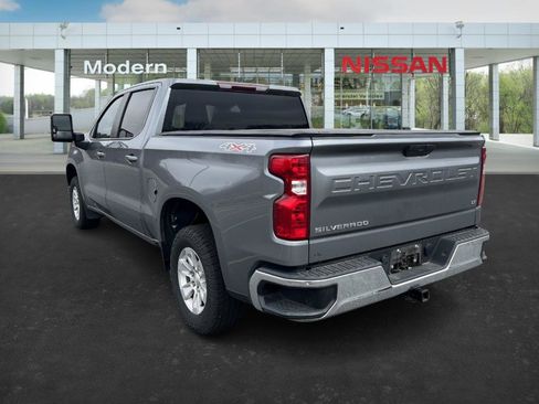 Used 2021 Chevrolet Silverado 1500 LT image 3