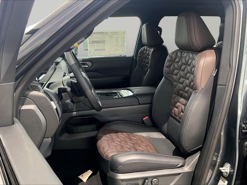 New 2026 Nissan Armada Platinum AWD/4WD image 15