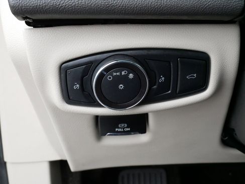 Used 2018 Lincoln MKZ Reserve FWD image 27