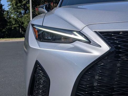 Used 2024 Lexus IS 350 F Sport RWD image 11