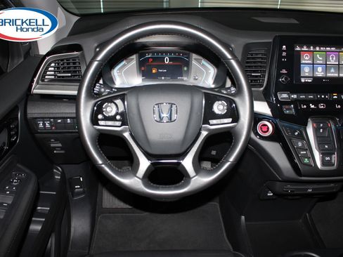 Certified 2024 Honda Odyssey Touring image 17