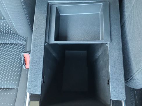 Used 2025 Chevrolet Equinox LT FWD image 23