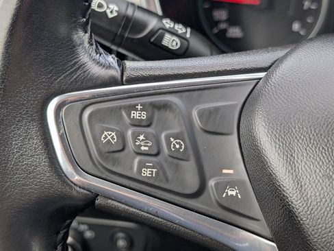 Used 2020 Chevrolet Equinox LT FWD image 23