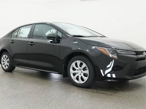 New 2026 Toyota Corolla LE FWD image 28