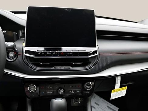 New 2026 Jeep Compass Trailhawk w/ Sun, Sound & Navigation Group image 22