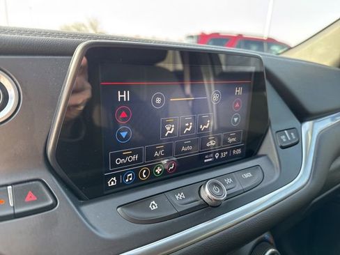 Used 2022 Chevrolet Blazer LT image 18