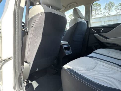 Used 2023 Subaru Forester AWD/4WD image 16