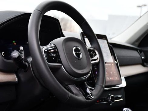 Certified 2025 Volvo XC90 B6 Plus image 10