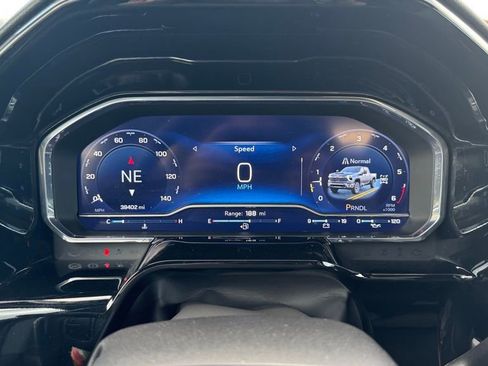 Used 2024 Chevrolet Silverado 2500 LT w/ Convenience Package image 26