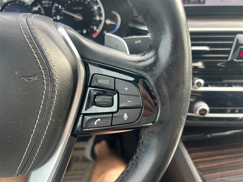 Used 2017 BMW 530i RWD image 18