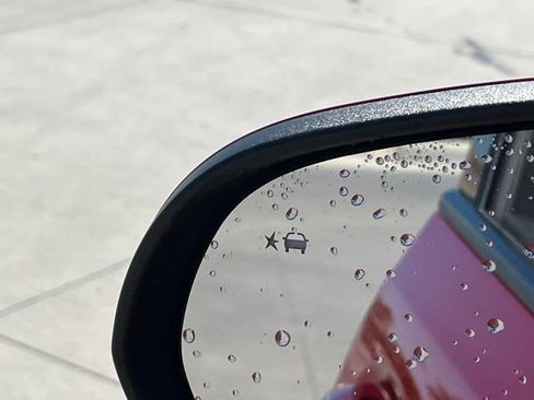 Used 2021 Buick Encore GX Essence image 8